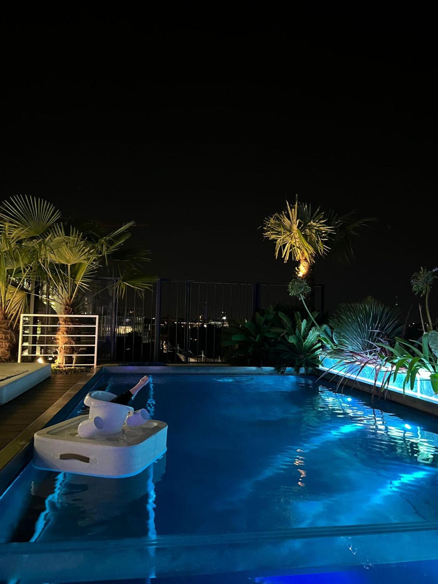 Skyjungle, Luxury Penthouse Private Pool And Spa Milan Exterior photo